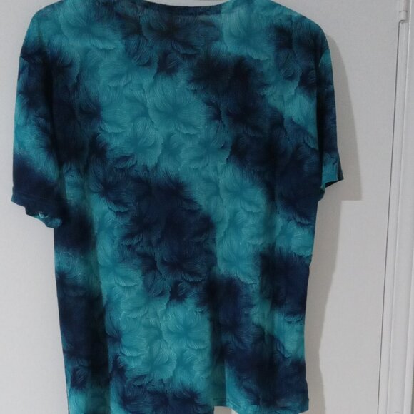 Short sleeves decorative V-neck L / XL front blue contrast white flower designe - Picture 4 of 4